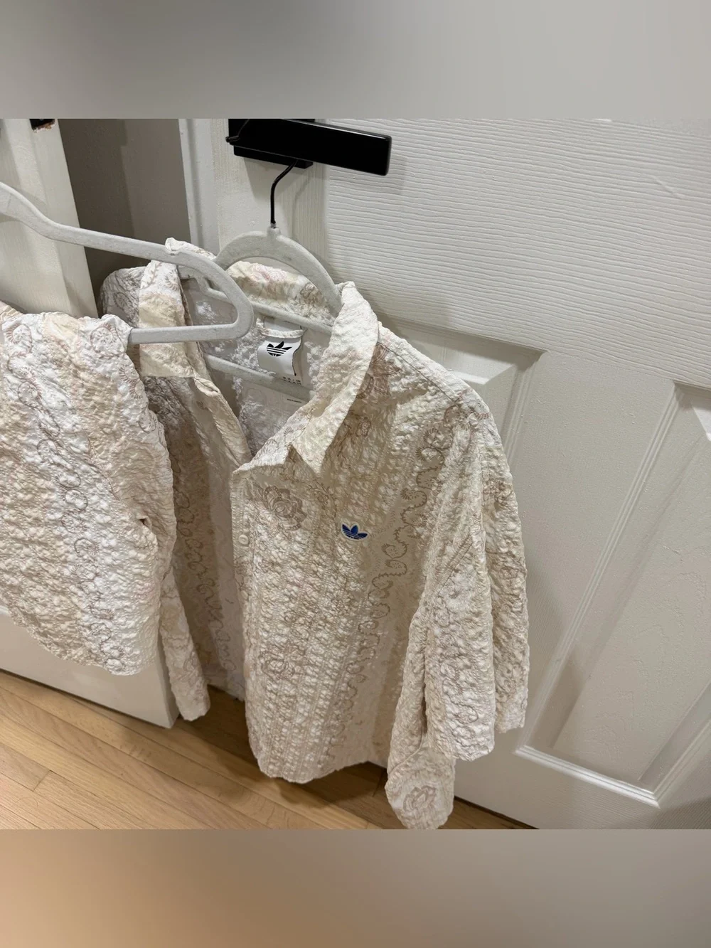 Adidas Originals Button Down Beige Shirt and Shorts Set Men Size XL